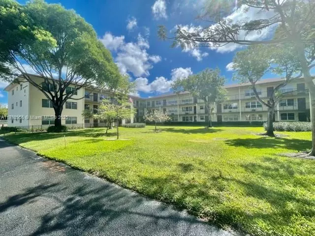 Pembroke Pines, FL 33027,151 SW 135th Ter #104T
