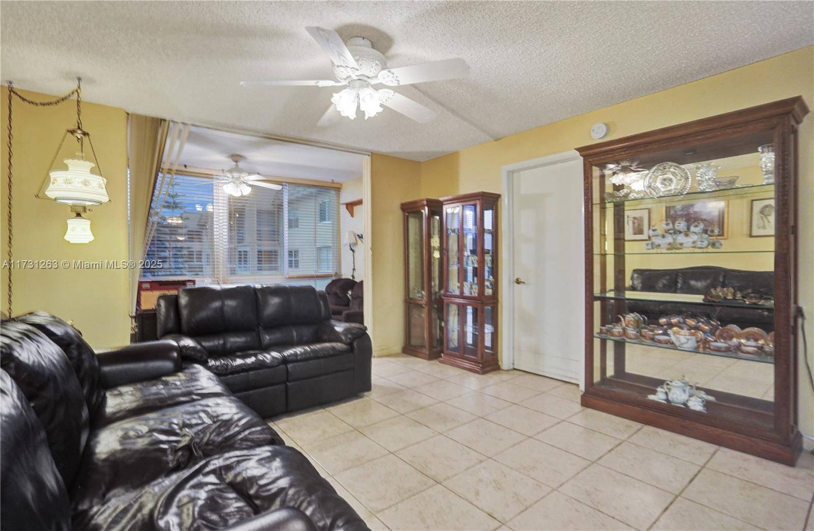 Sunrise, FL 33322,9261 Sunrise Lakes Blvd #212