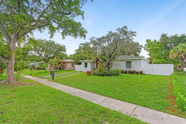 North Miami, FL 33161,1335 NE 133rd St