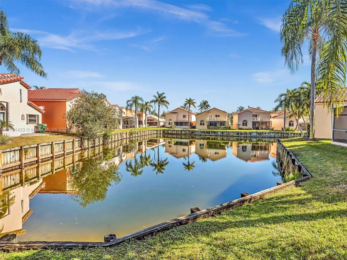 Dania Beach, FL 33004,1070 SE 6th Ave