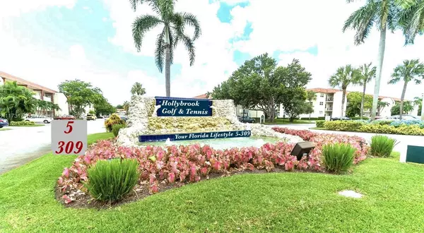 Pembroke Pines, FL 33025,9500 N Hollybrook Lake Dr #309