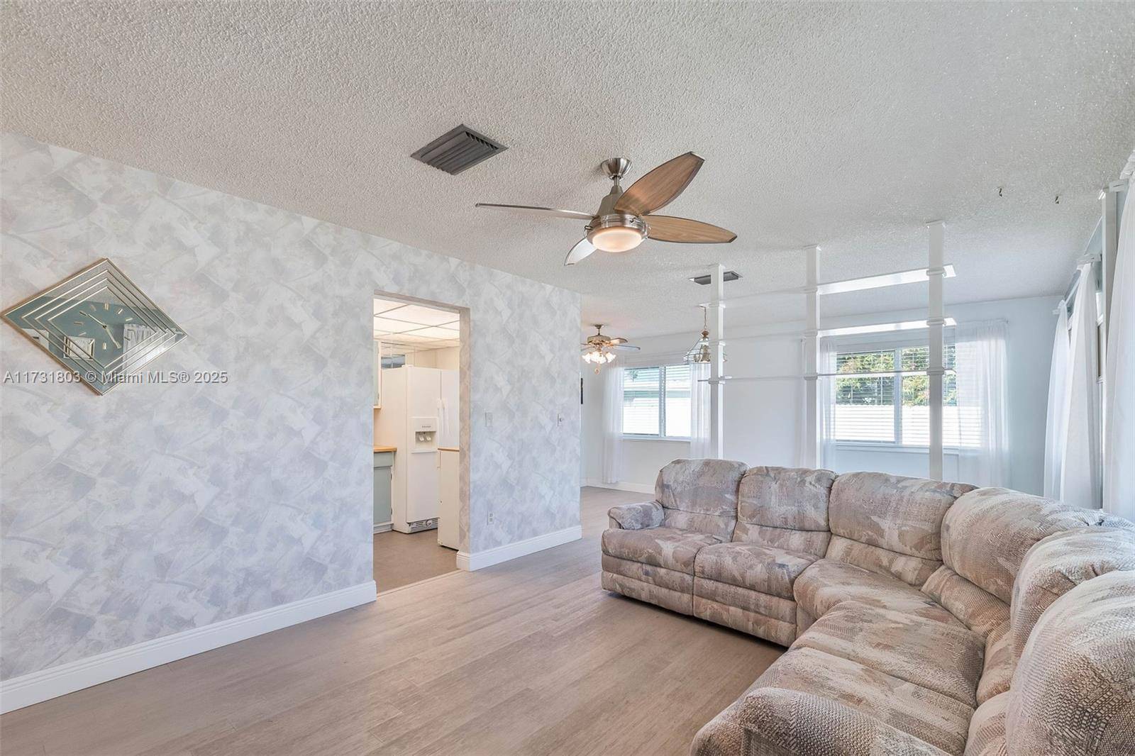 Miami, FL 33165,11020 SW 52nd Dr