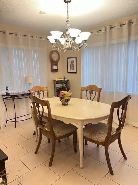 Lauderhill, FL 33313,1280 NW 43rd Ter #202