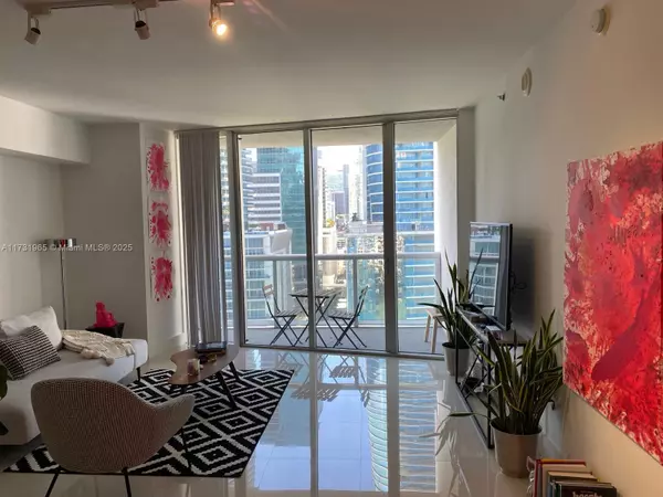 475 Brickell Ave #1710, Miami, FL 33131