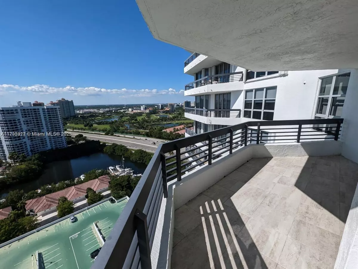 Aventura, FL 33180,3500 Mystic Pointe Dr #2502