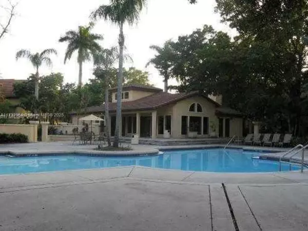 Pompano Beach, FL 33069,4341 W Mcnab Rd #27