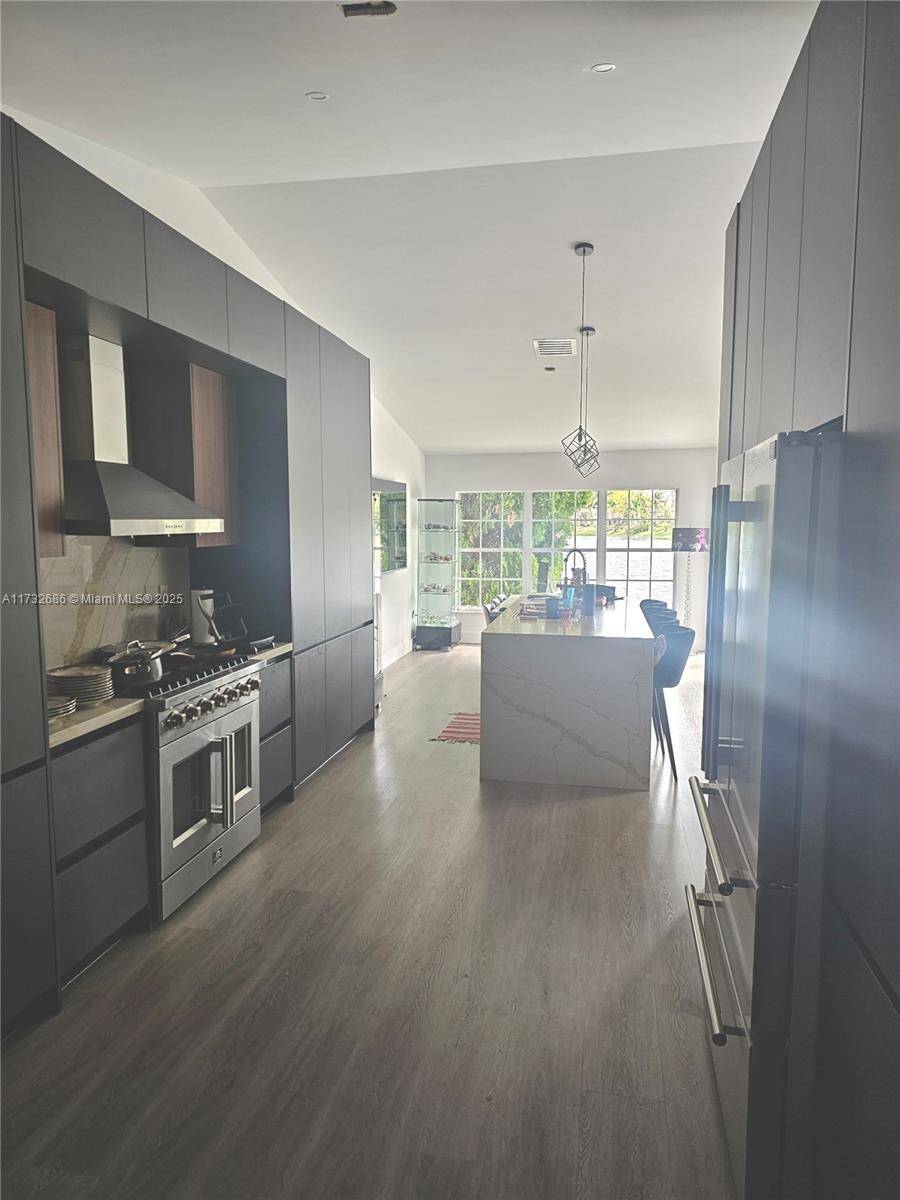 Miami, FL 33193,8463 SW 161st Pl