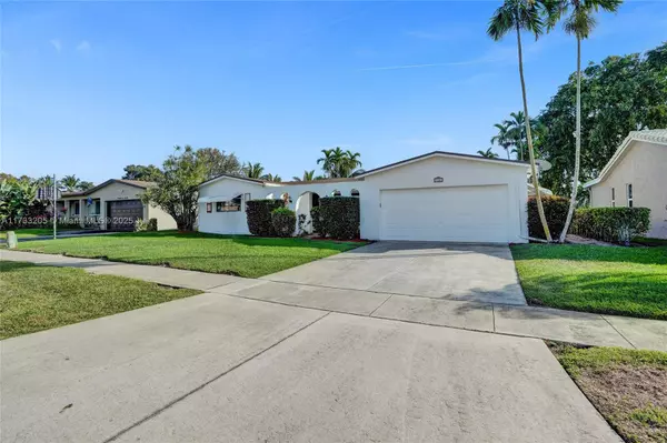 9140 SW 56th St,  Cooper City,  FL 33328