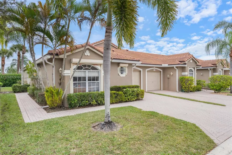 8409 Via Serena, Boca Raton, FL 33433