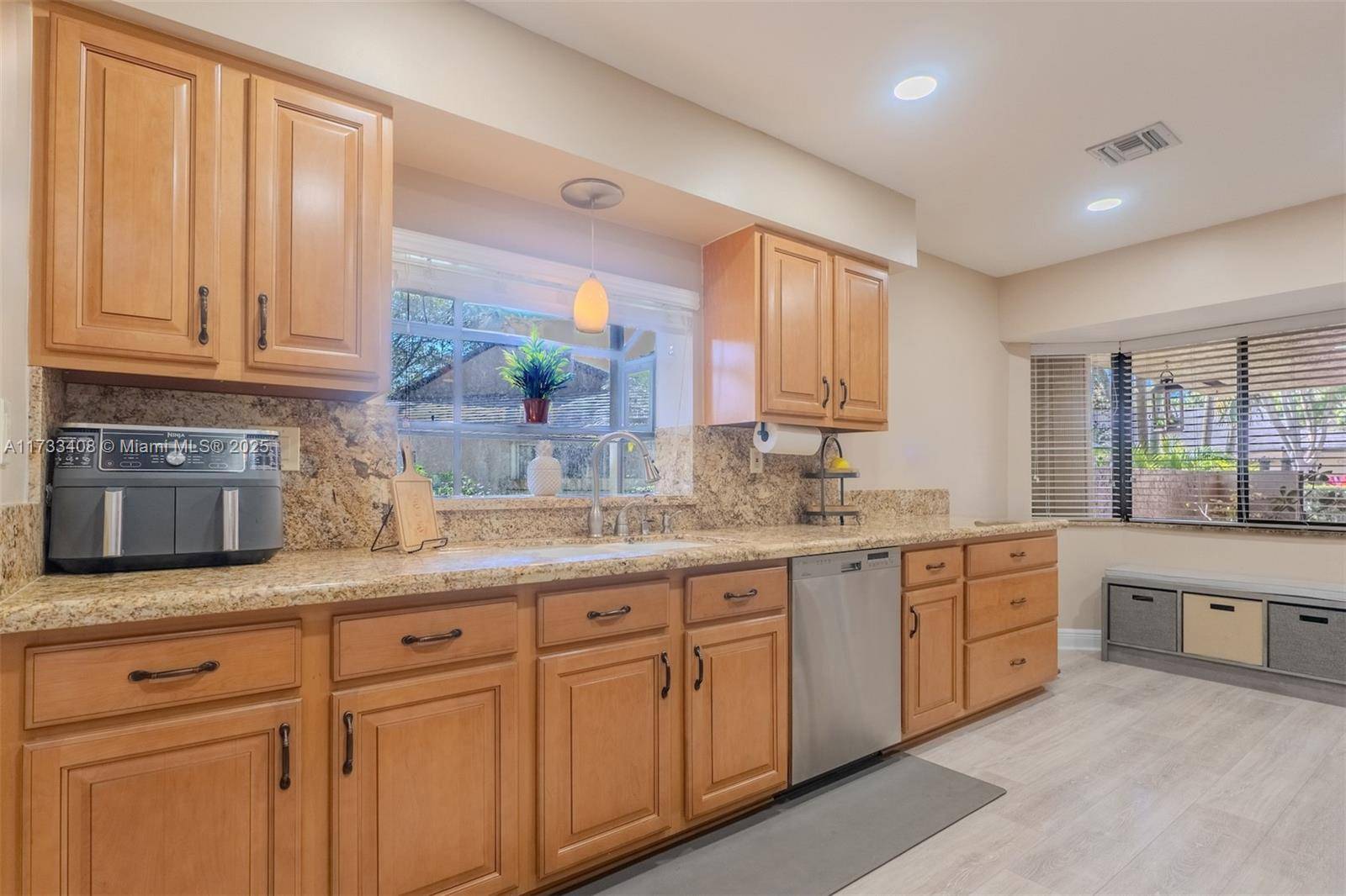 Plantation, FL 33324,9221 Chelsea Dr N