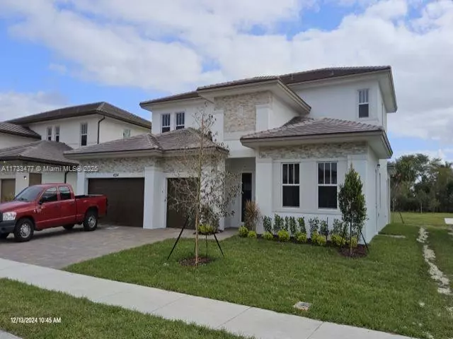 Davie, FL 33330,4354 SW 122nd Ter #00