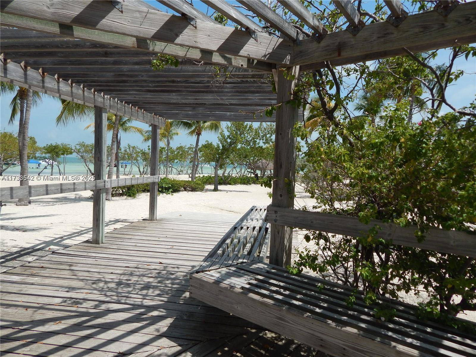 30 El Capitan #1, Islamorada, FL 33036
