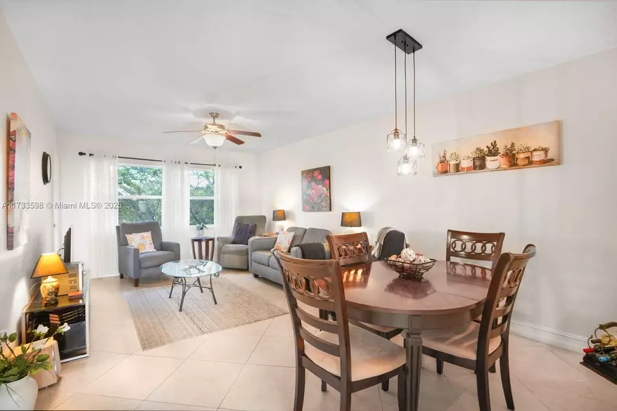 5003 NW 35th St #608, Lauderdale Lakes, FL 33319