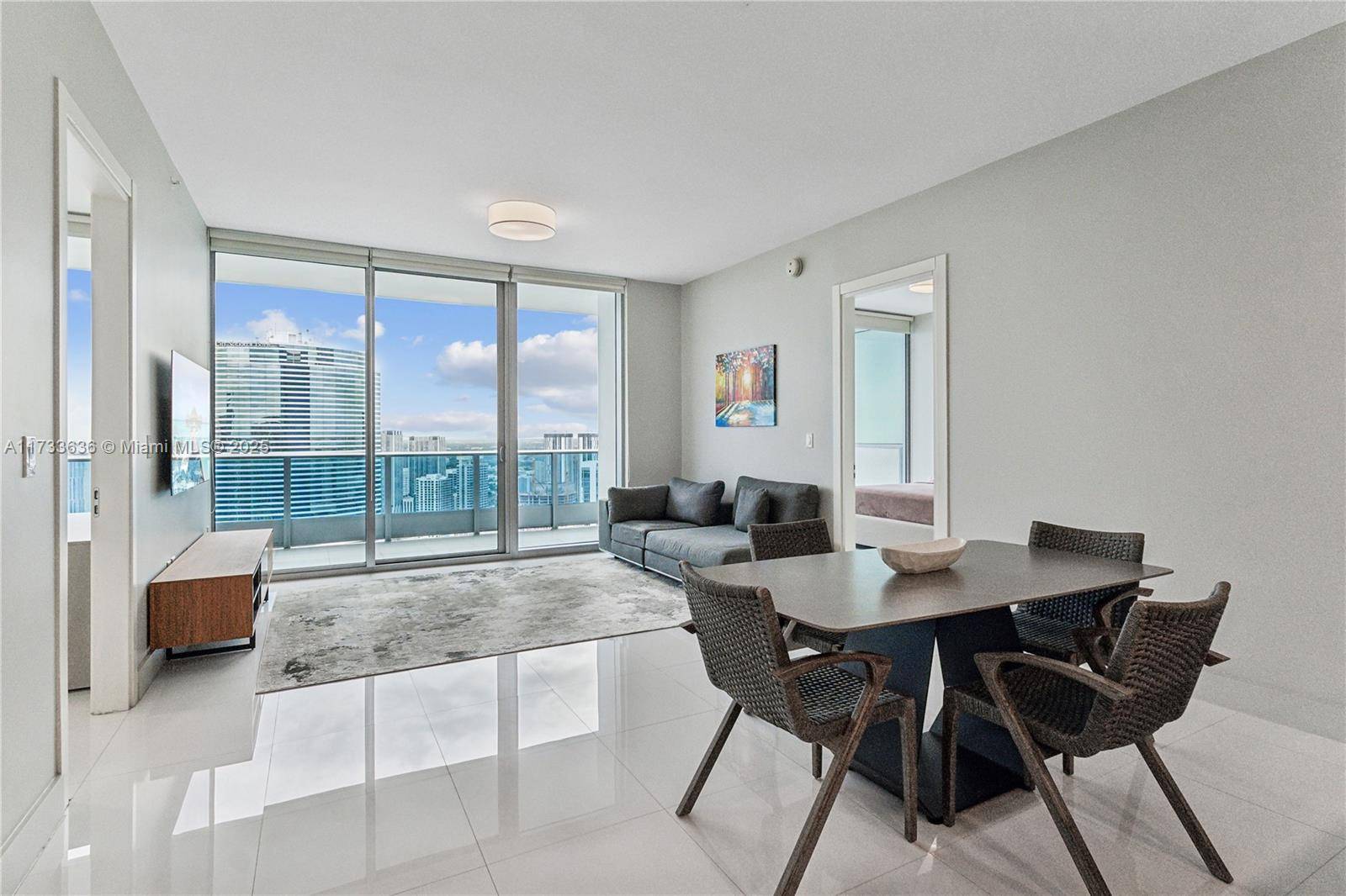 Miami, FL 33131,200 Biscayne Boulevard Way #4912