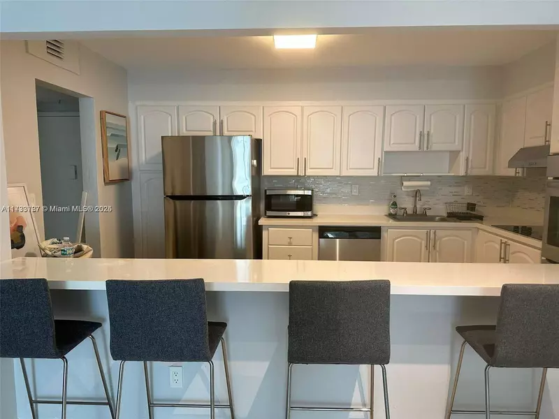 19380 Collins Ave #511, Sunny Isles Beach, FL 33160