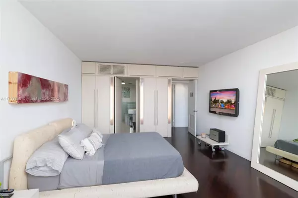 Miami Beach, FL 33139,20 Island Ave #501