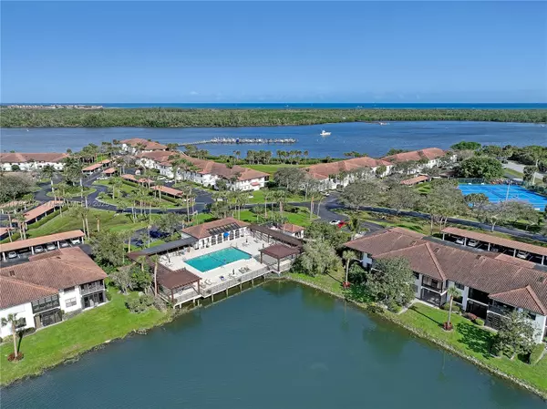 Stuart, FL 34997,6041 SE Landing Way #14