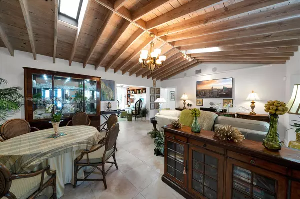 Key Biscayne, FL 33149,710 Allendale Rd