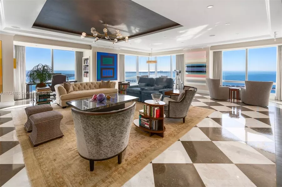 1425 Brickell Ave #50F+A, Miami, FL 33131