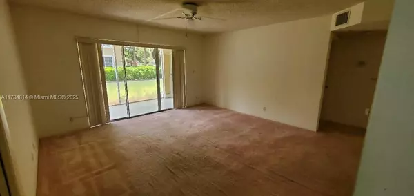 Pompano Beach, FL 33069,4630 W Mcnab Rd #D1