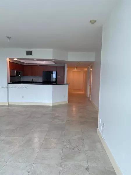 15051 Royal Oaks Ln #1103, North Miami, FL 33181