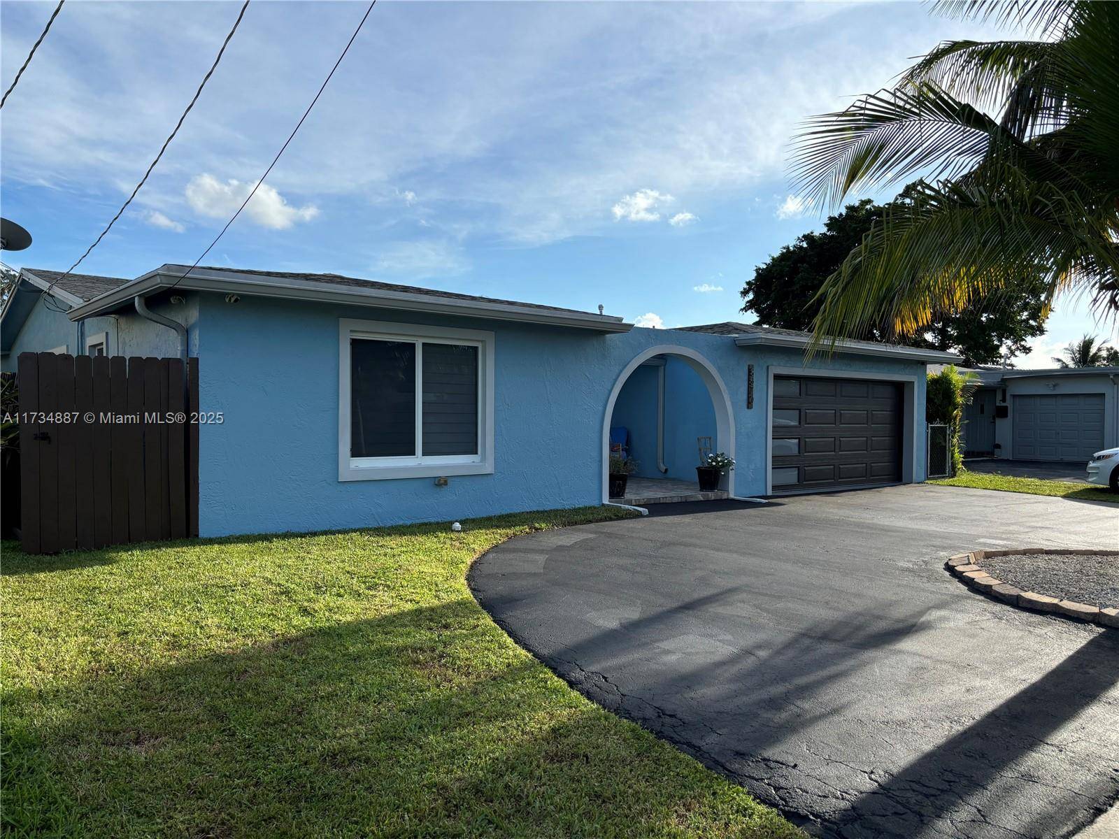 Sunrise, FL 33322,8570 NW 20th Ct