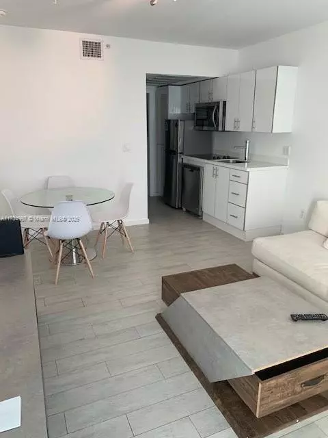 1601 Meridian Ave #205, Miami Beach, FL 33139