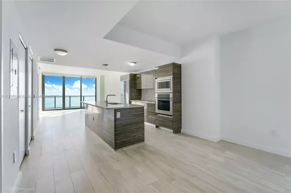 Miami, FL 33137,460 NE 28th St #3803