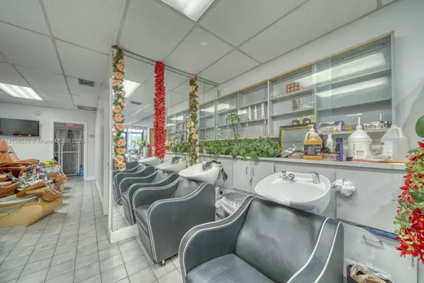 Sweetwater, FL 33174,Full-Service Beauty Salon For Sale In Sweetwater