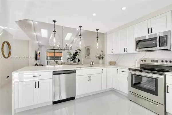 Boca Raton, FL 33433,7779 La Mirada Dr #7779