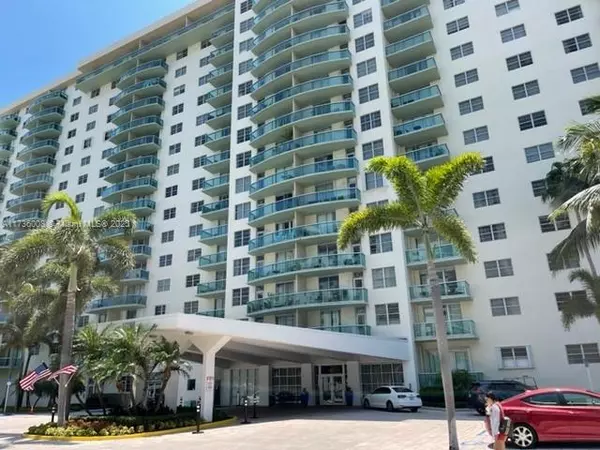 Sunny Isles Beach, FL 33160,19390 Collins Ave #219