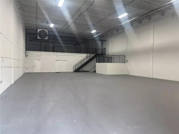 Miami, FL 33178,6015 NW 87th Ave