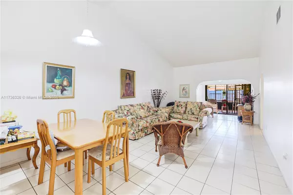 Miami, FL 33193,6122 SW 147th Ct