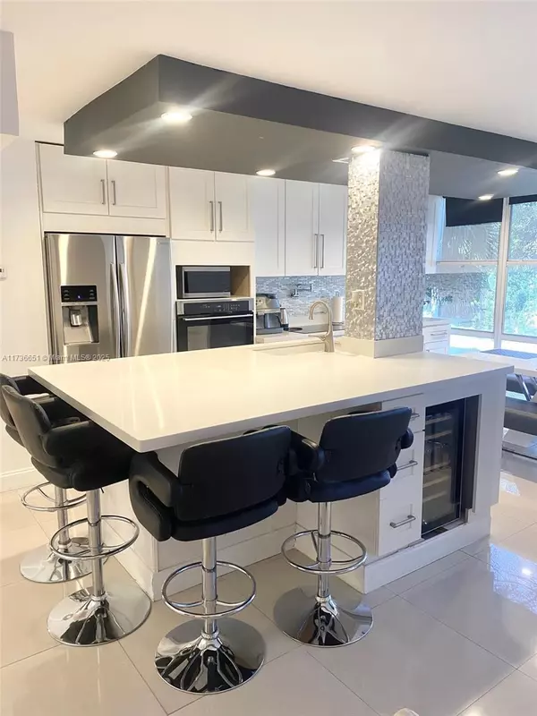 Sunny Isles Beach, FL 33160,200 172nd St #219