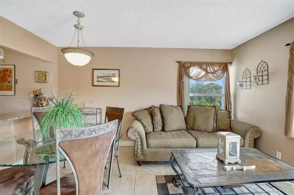 Plantation, FL 33324,505 S Pine Island Rd #306B