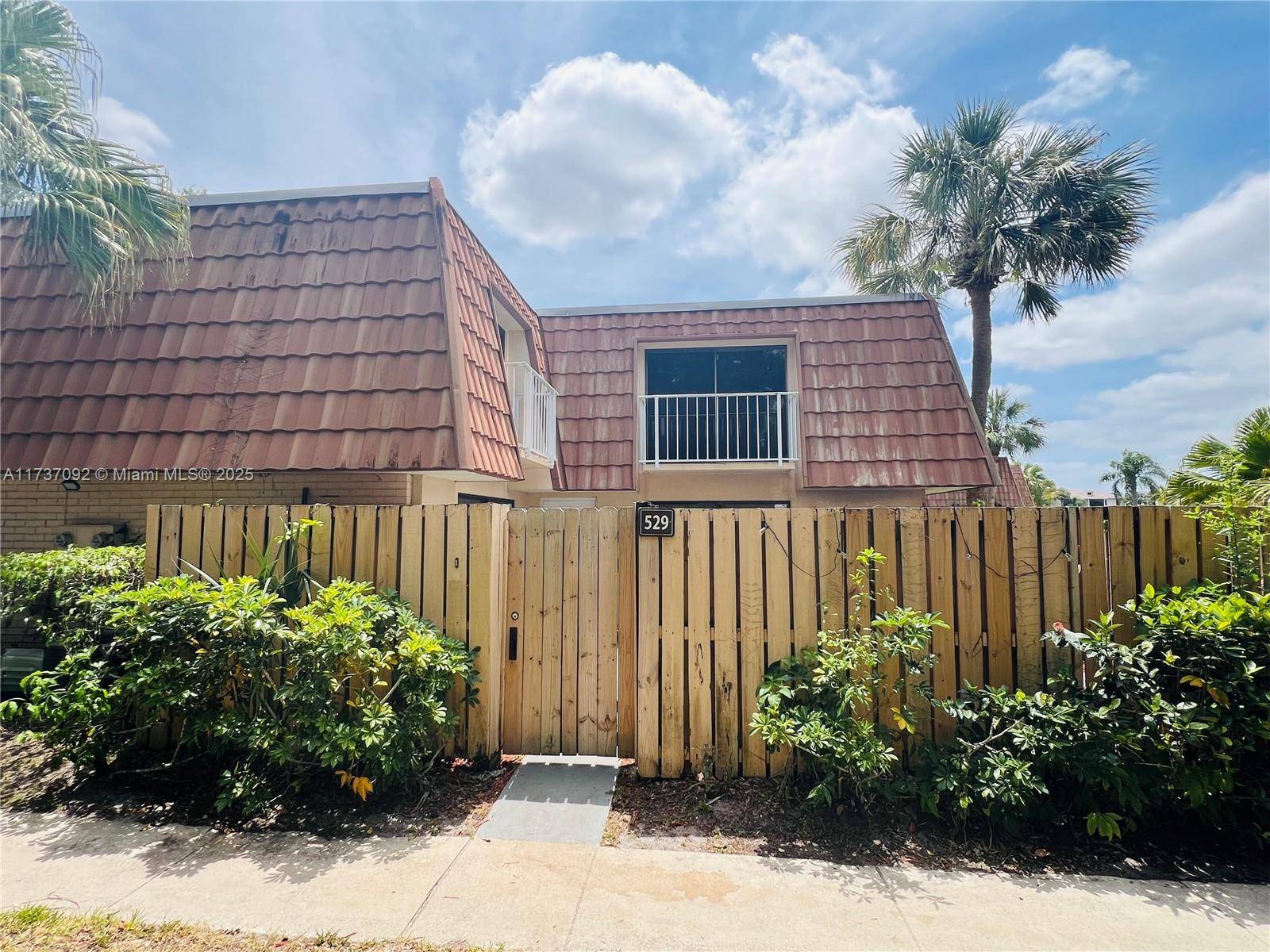 529 Green Springs Pl, West Palm Beach, FL 33409