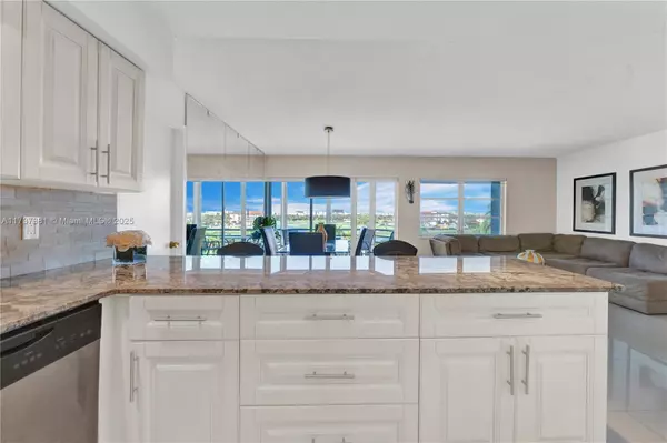 Hallandale Beach, FL 33009,200 Diplomat Pkwy #729