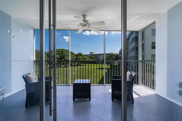 Pompano Beach, FL 33069,2600 S Course Dr #301