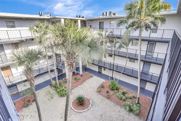 2860 Somerset Dr #409K, Lauderdale Lakes, FL 33311