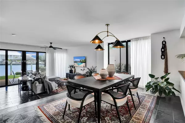Fort Lauderdale, FL 33316,1800 S Ocean Dr #114