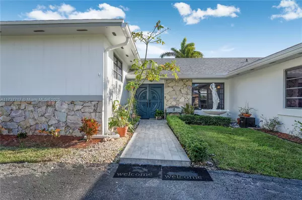 Miami, FL 33186,11724 SW 95th St