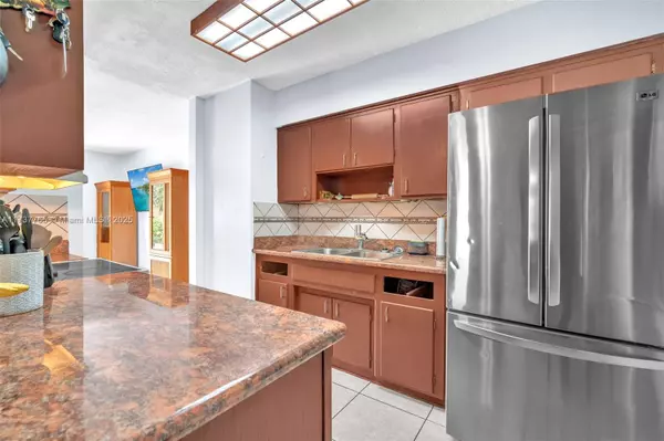 Hollywood, FL 33024,6520 Garfield St