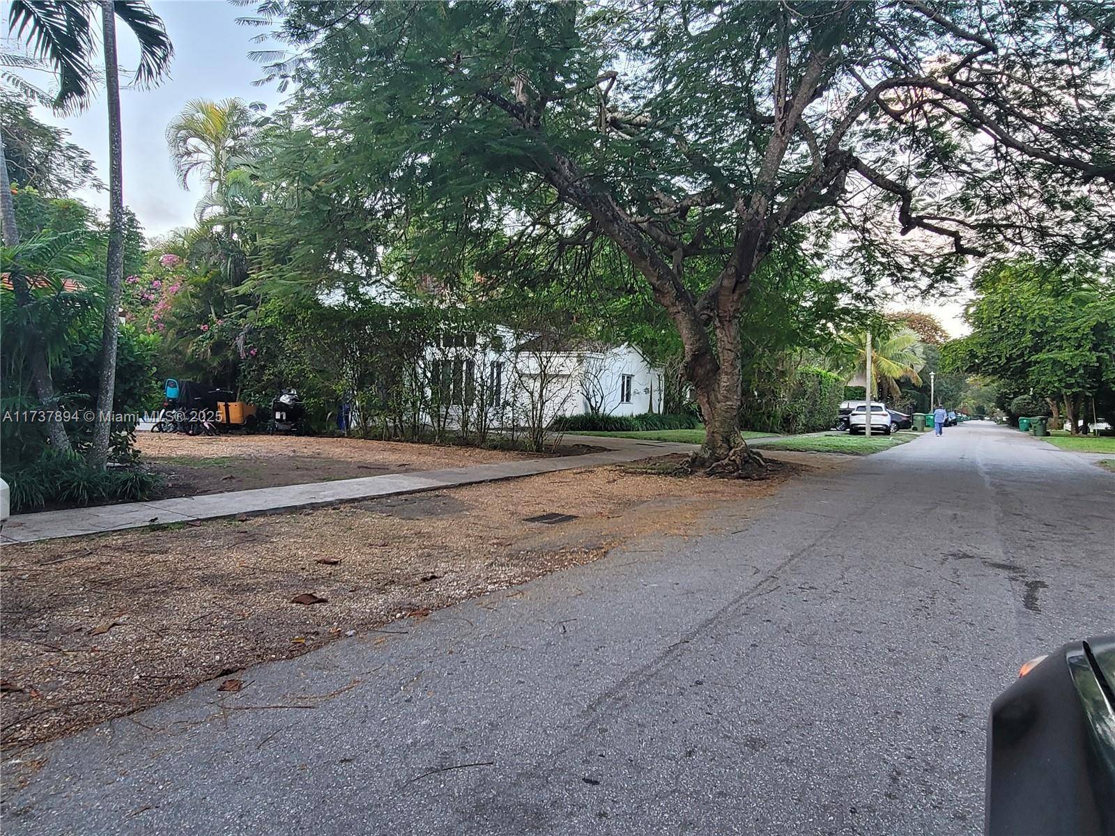 Miami, FL 33133,4058 Park Ave