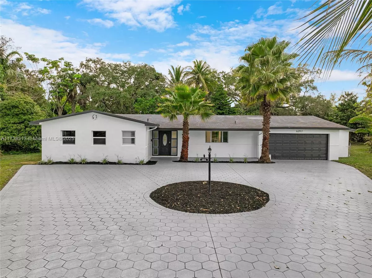 Plantation, FL 33317,6297 Pine Ter