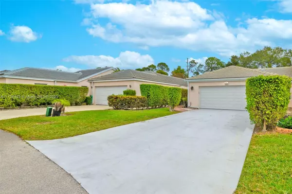 Green Acres, FL 33413,1009 Island Manor Dr