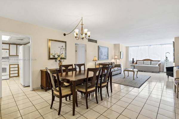 5005 Collins Ave #724, Miami Beach, FL 33140