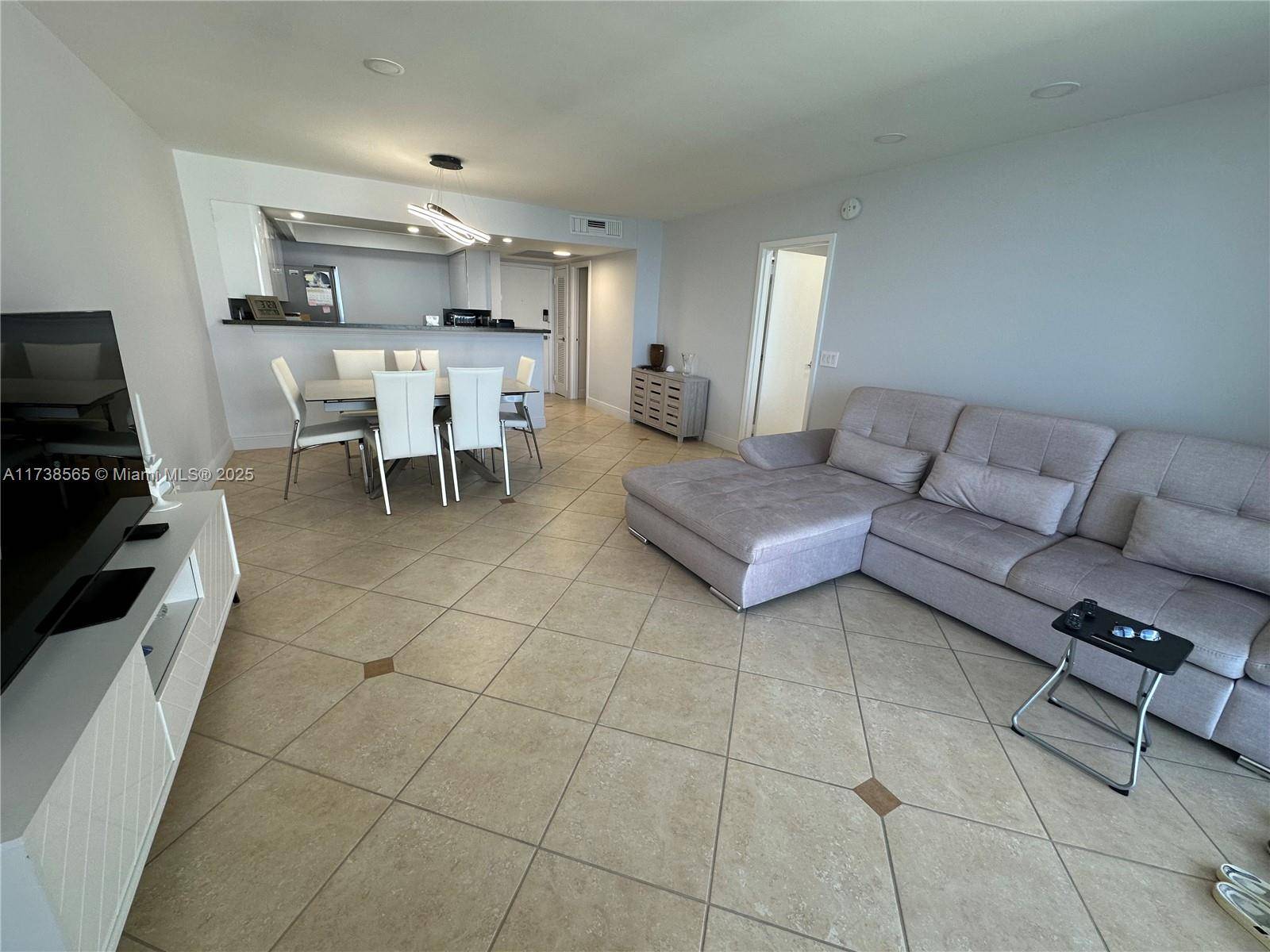 Hallandale Beach, FL 33009,2030 S Ocean Dr #2217