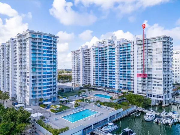 Aventura, FL 33160,18081 Biscayne Blvd #803