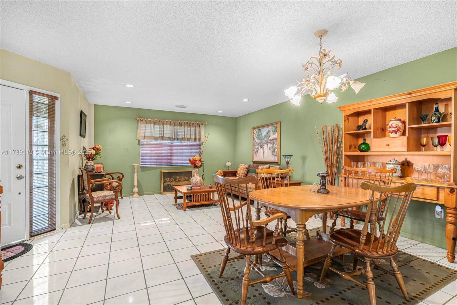 Miami, FL 33186,14521 SW 114th Ter