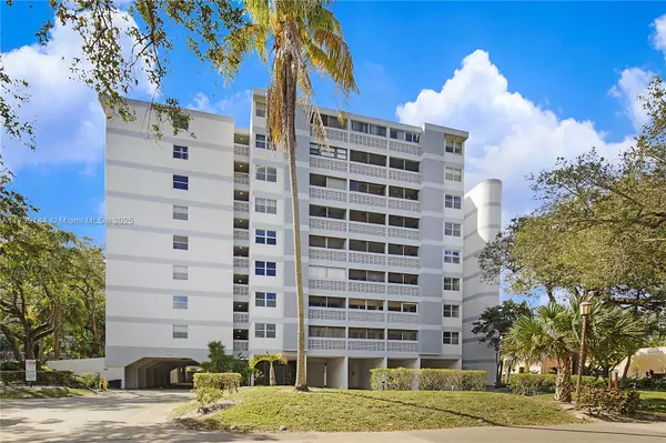3301 Spanish Moss Ter #904, Lauderhill, FL 33319